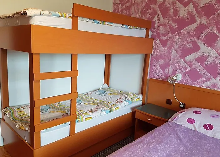 Apartment Apartmaji Tisa